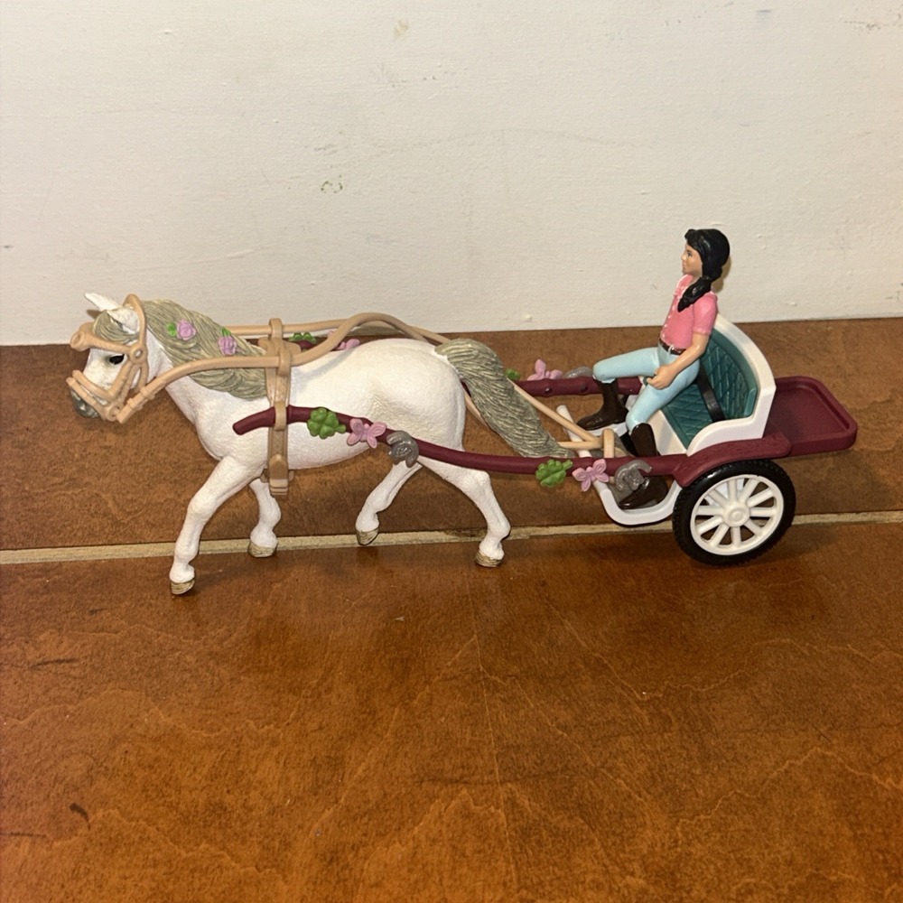 Schleich 42467 Small carriage for the Big Horse Show Horse Club toys B1